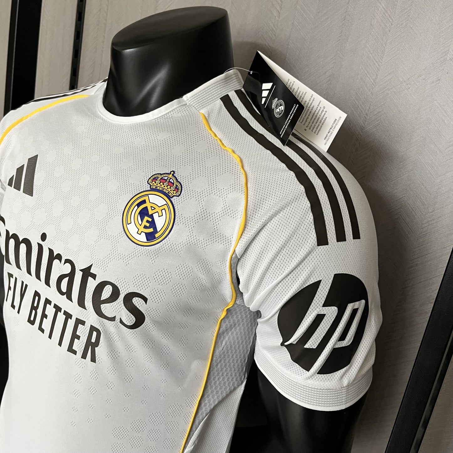 Men's Real Madrid 25-26 Home Soccer Jersey - Player
