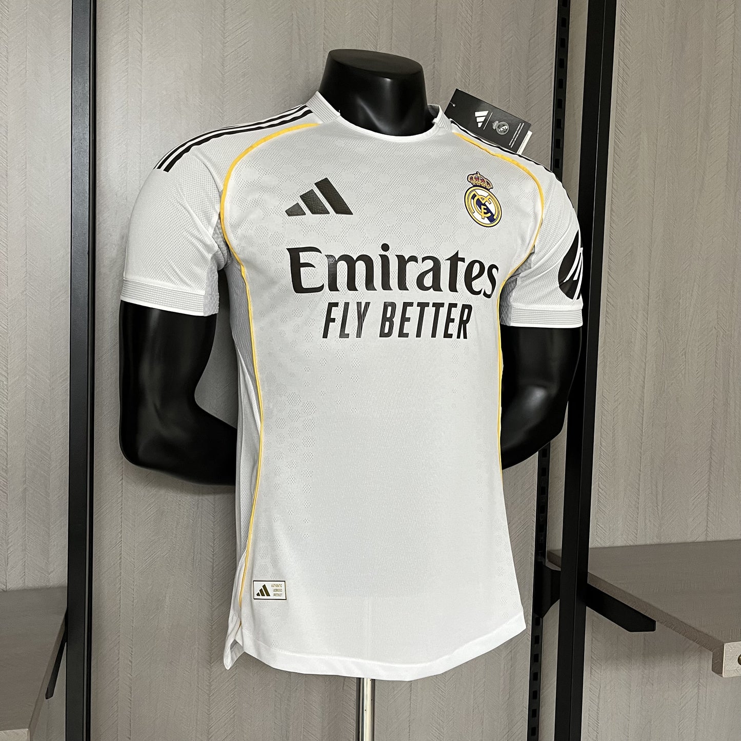 Men's Real Madrid 25-26 Home Soccer Jersey - Player