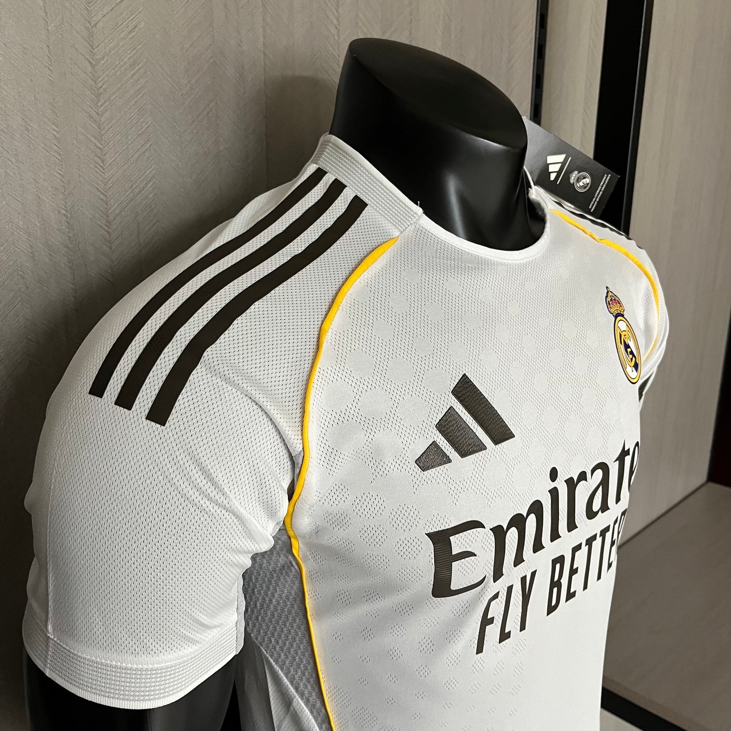 Men's Real Madrid 25-26 Home Soccer Jersey - Player